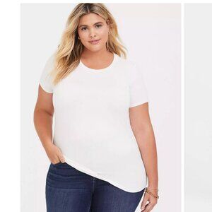 Torrid White Perfect Super Soft Crew Tee Size 4 4x NWT